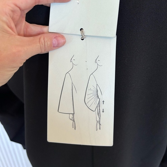 NWT Tibi Sculpted Sleeve Shift Dress in Black Women’s Size 12 $425 Retail - Picture 11 of 12